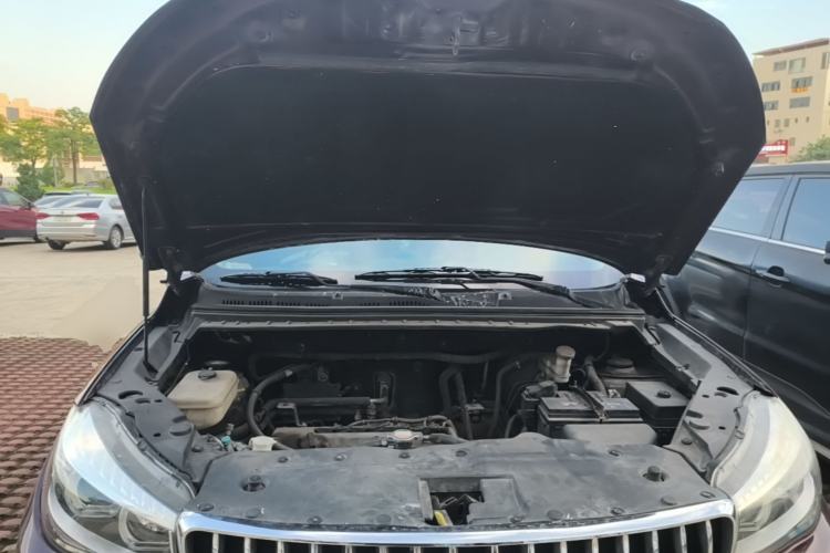Used SWM X7 2016 1.8L Manual Comfort Version 7 Seats Engine Bay