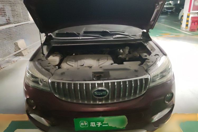Used SWM X7 2016 1.8L Manual Luxury Edition 7 Seats Engine Bay
