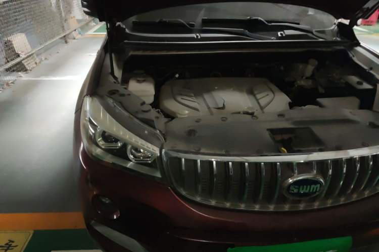 Used SWM X7 2016 1.8L Manual Luxury Edition 7 Seats Engine Bay Right