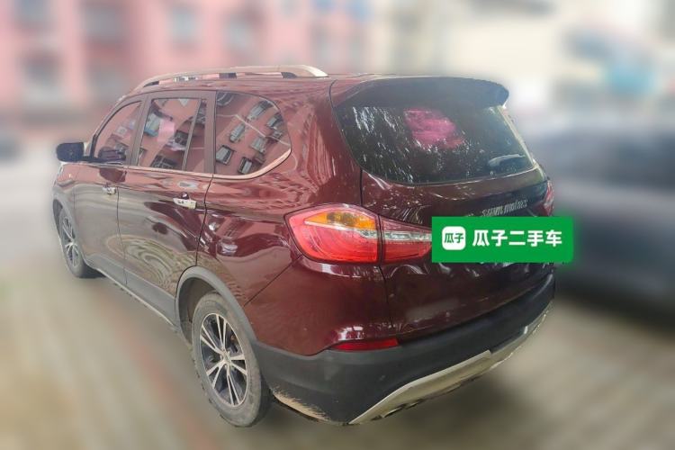 Used SWM X7 2016 1.8L Manual Luxury Edition 7 Seats Exterior 3