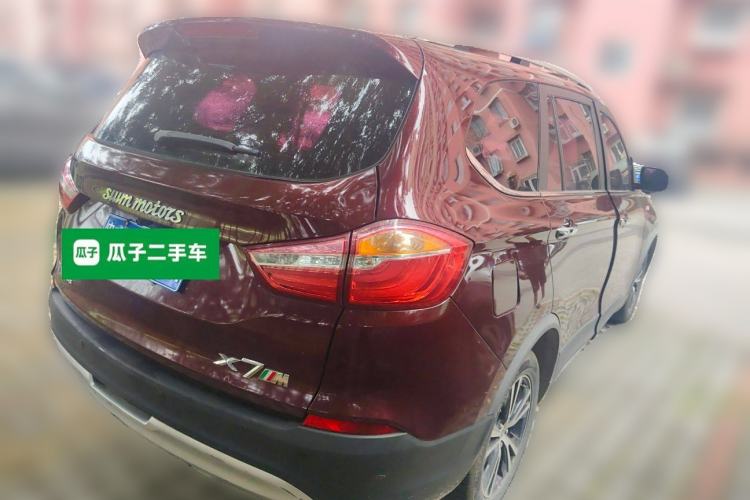 Used SWM X7 2016 1.8L Manual Luxury Edition 7 Seats Exterior 5