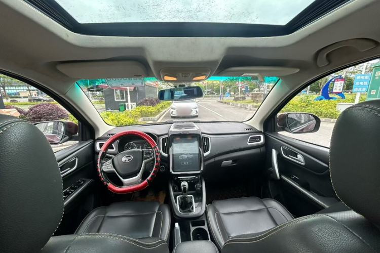 Used SWM X7 2016 1.5T Manual Luxury Edition 7 Seats Exterior 8