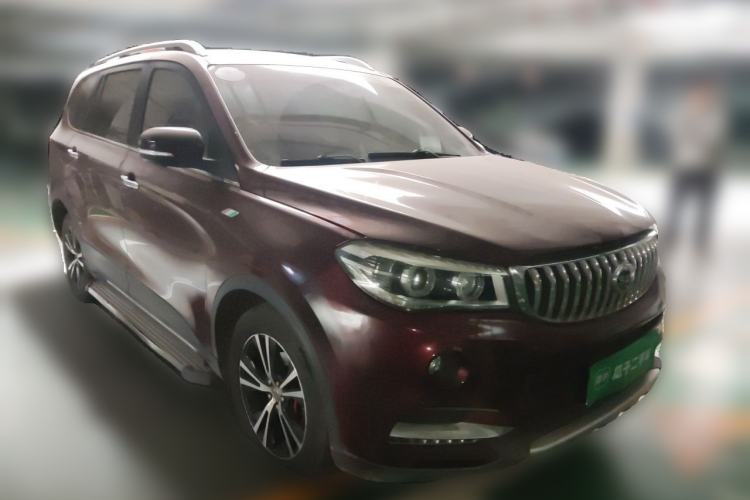Used SWM X7 2016 1.8L Manual Luxury Edition 7 Seats Front Right 45 Deg