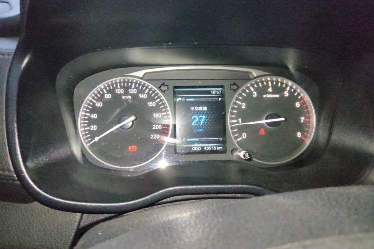 Used SWM X7 2016 1.8L Manual Luxury Edition 7 Seats Instrument Cluster