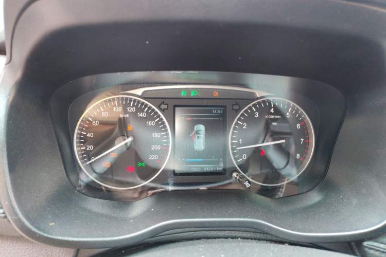 Used SWM X7 2016 1.5T Manual Luxury Edition 7 Seats Instrument Cluster