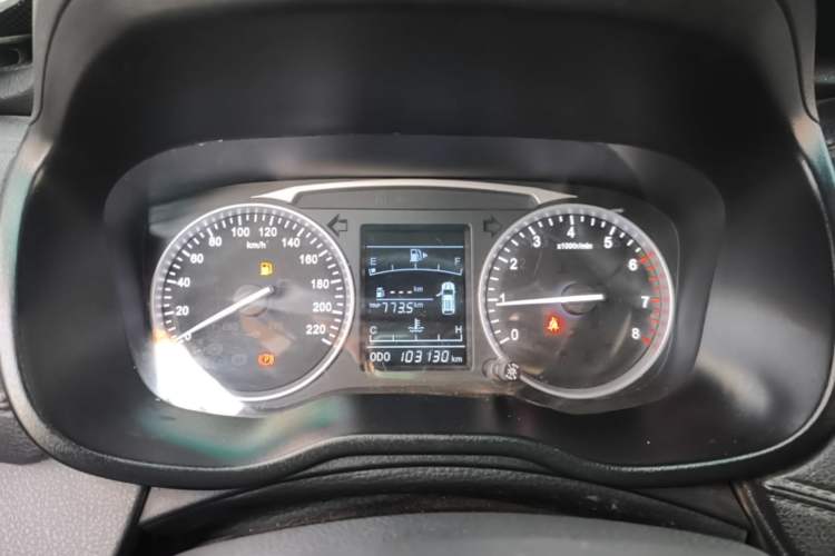 Used SWM X7 2016 1.8L Manual Comfort Version 7 Seats Instrument Cluster