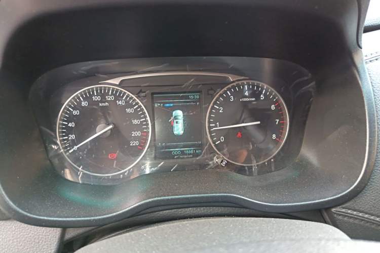 Used SWM X7 2016 1.8L Manual Luxury Edition 7 Seats Instrument Cluster