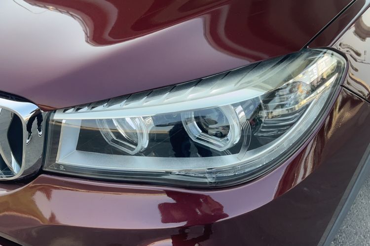 Used SWM X7 2016 1.8L Manual Luxury Edition 7 Seats Left Front Headlight