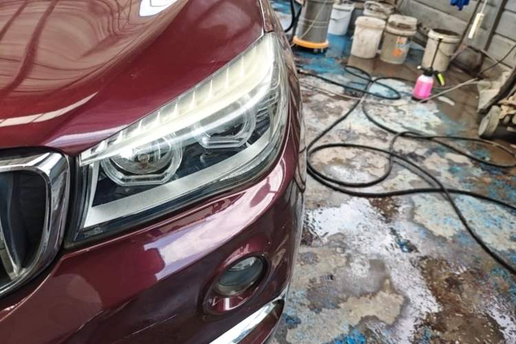 Used SWM X7 2016 1.5T Manual Luxury Edition 7 Seats Left Front Headlight