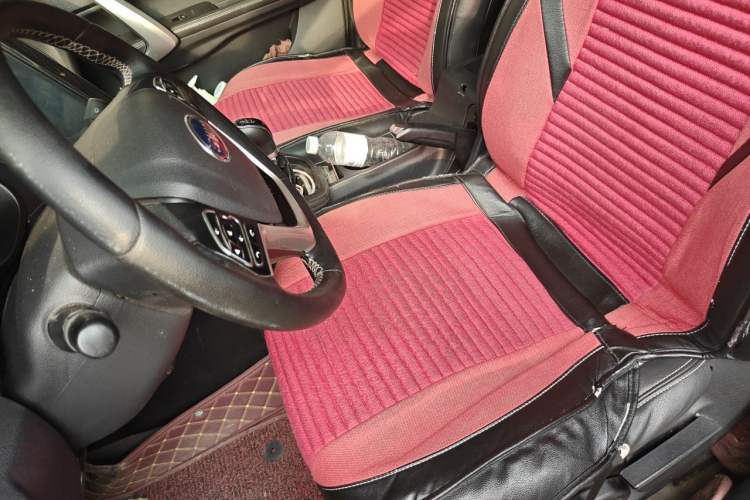 Used SWM X7 2016 1.8L Manual Luxury Edition 7 Seats Left Front Seat