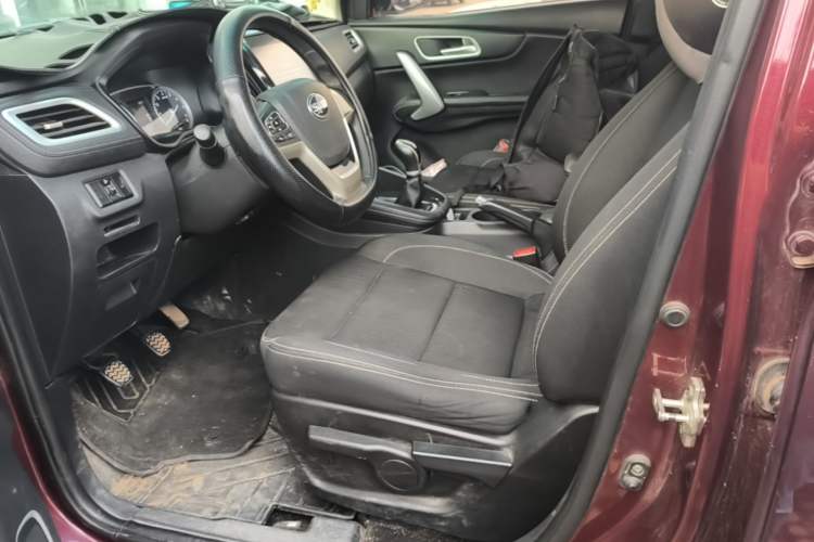 Used SWM X7 2016 1.8L Manual Comfort Version 7 Seats Left Front Seat
