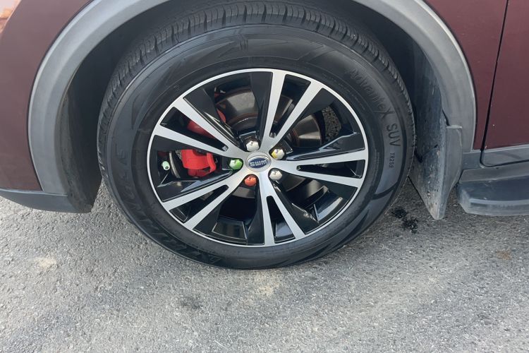 Used SWM X7 2016 1.8L Manual Luxury Edition 7 Seats Left Front Wheel Hub
