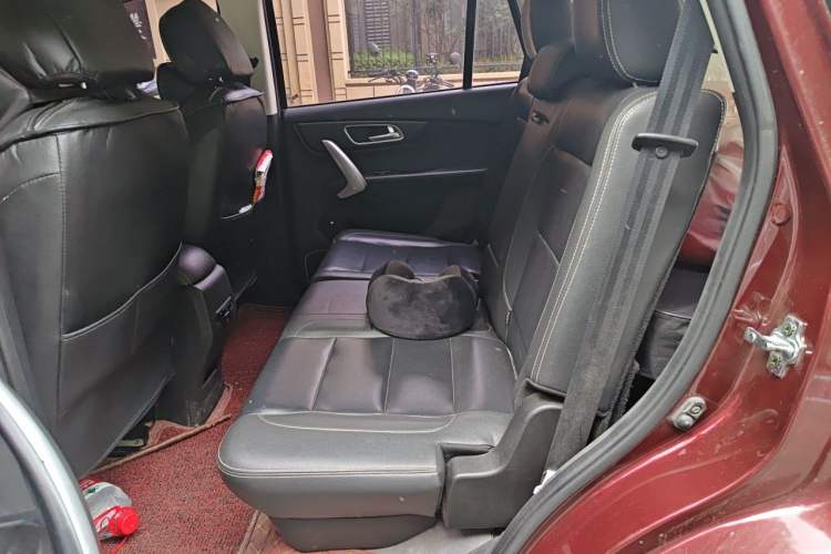 Used SWM X7 2016 1.8L Manual Luxury Edition 7 Seats Left Rear Seat
