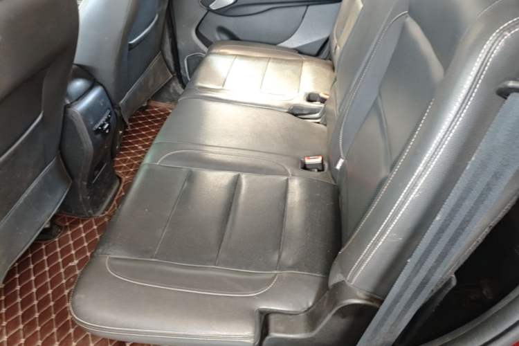 Used SWM X7 2016 1.5T Manual Luxury Edition 7 Seats Left Rear Seat