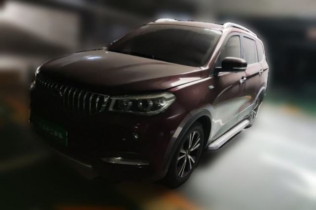 Ojetý SWM X7 2016 1.8L Manual Luxury Edition 7 Seats