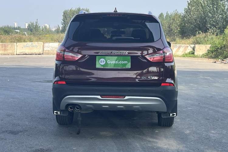 Used SWM X7 2016 1.8L Manual Luxury Edition 7 Seats Rear