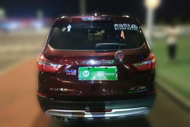 Used SWM X7 2016 1.8L Manual Luxury Edition 7 Seats Rear