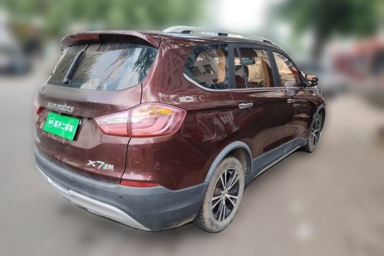 Used SWM X7 2016 1.8L Manual Luxury Edition 7 Seats Rear Right 45 Deg