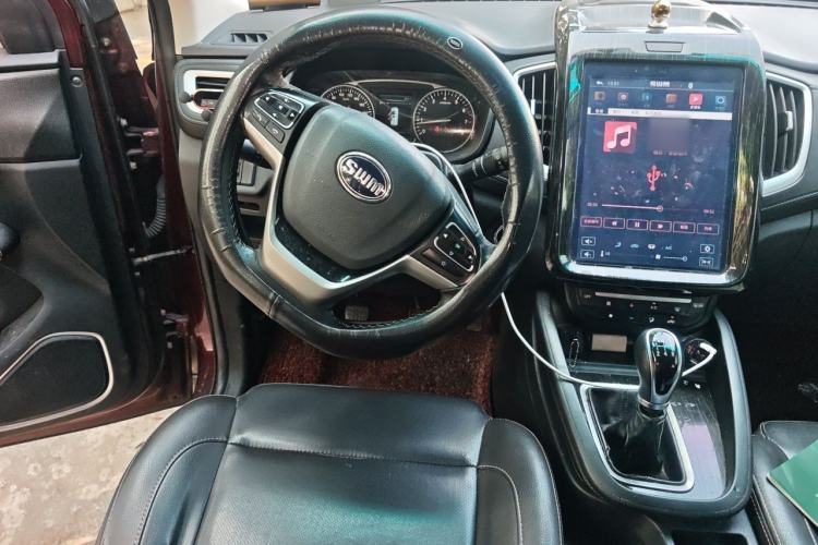 Used SWM X7 2016 1.5T Manual Comfort Version 7 Seats Steering Wheel