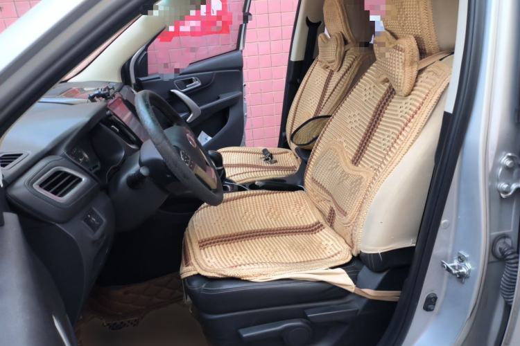 Used SWM X7 2016 1.8L Manual Luxury Edition 7 Seats Left Front Seat