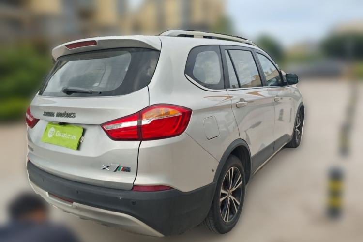 Used SWM X7 2016 1.8L Manual Luxury Edition 7 Seats Rear Right 45 Deg