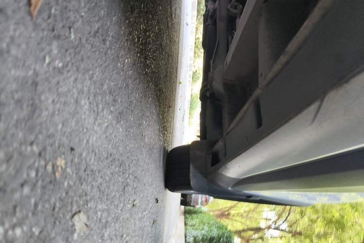 Used SWM X7 2016 1.5T Manual Luxury Edition 7 Seats Chassis Front Right