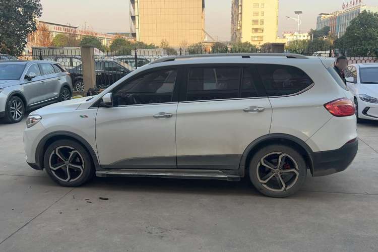 Used SWM X7 2016 1.5T Manual Luxury Edition 7 Seats Exterior 5
