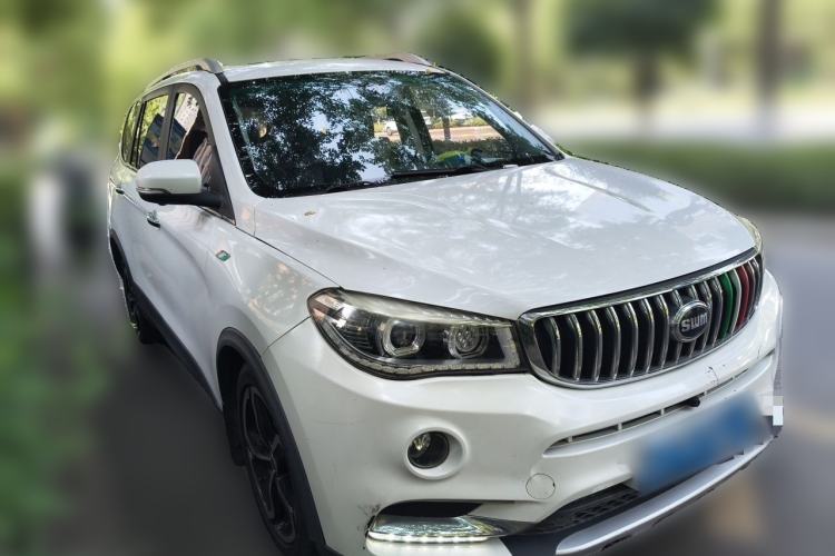 Used SWM X7 2016 1.5T Manual Luxury Edition 7 Seats Front Right 45 Deg