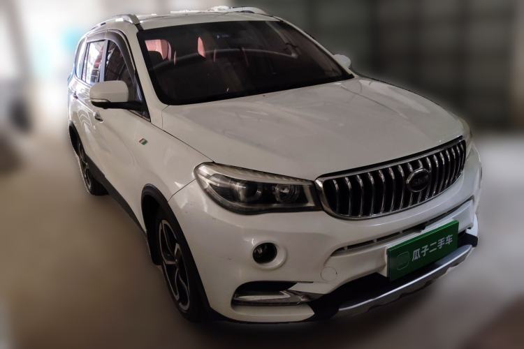 Used SWM X7 2016 1.5T Manual Luxury Edition 7 Seats Front Right 45 Deg