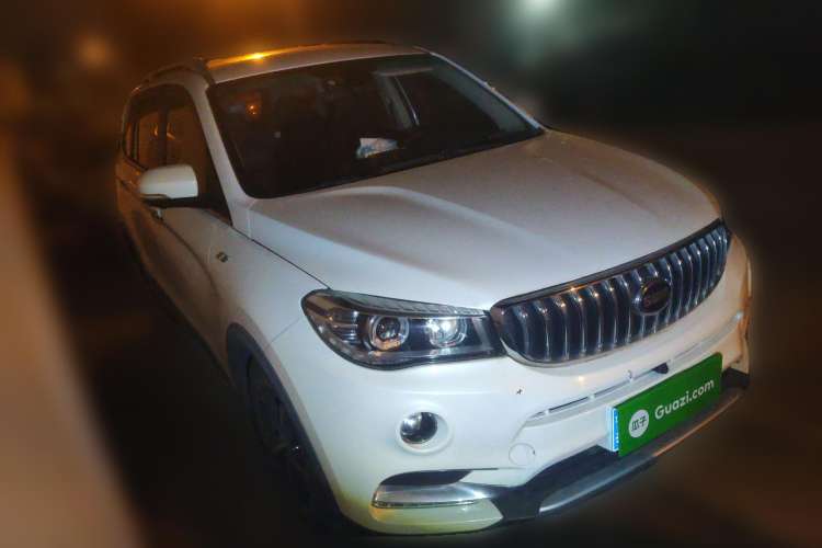 Used SWM X7 2016 1.5T Manual Prestige Version 7 Seats Front Right 45 Deg
