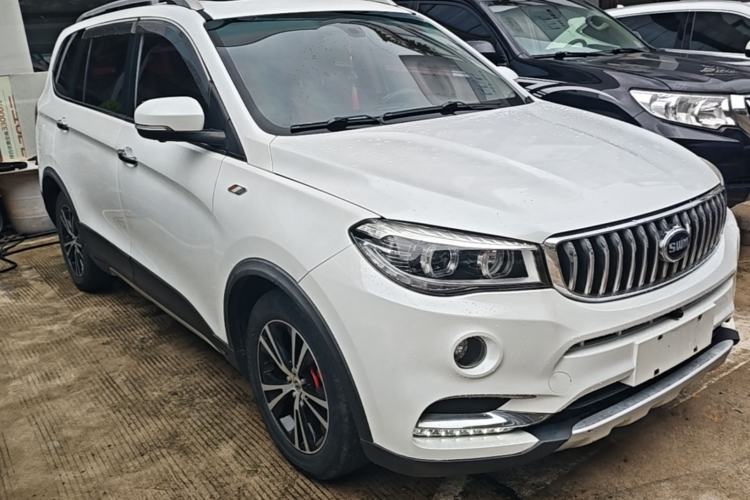 Used SWM X7 2016 1.8L Manual Luxury Edition 7 Seats Front Right 45 Deg