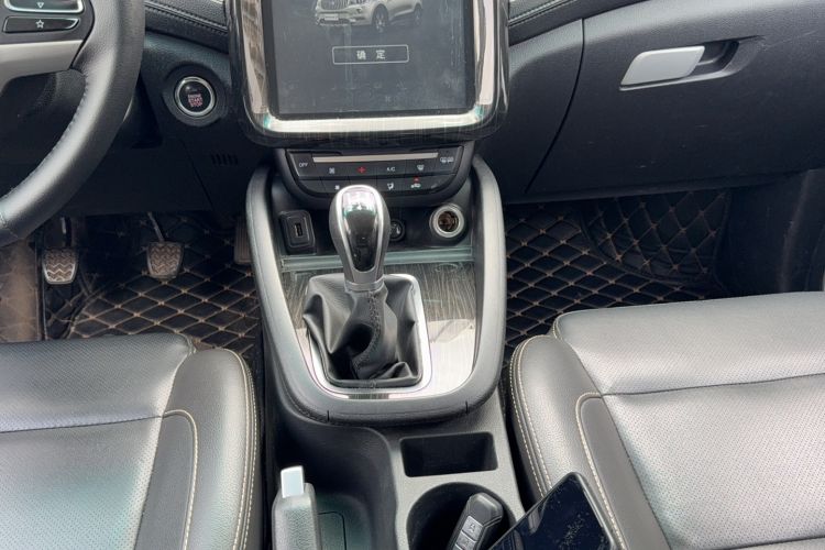 Used SWM X7 2016 1.5T Manual Luxury Edition 7 Seats Gear Lever