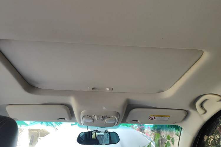 Used SWM X7 2016 1.8L Manual Luxury Edition 7 Seats Headliner