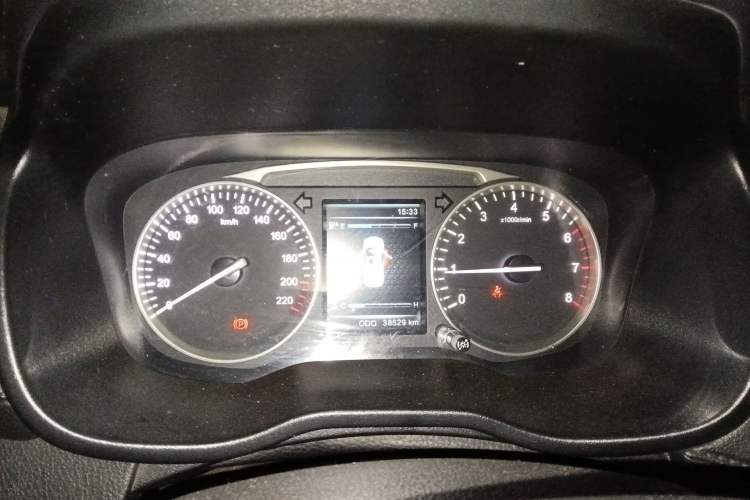 Used SWM X7 2016 1.8L Manual Luxury Edition 7 Seats Instrument Cluster