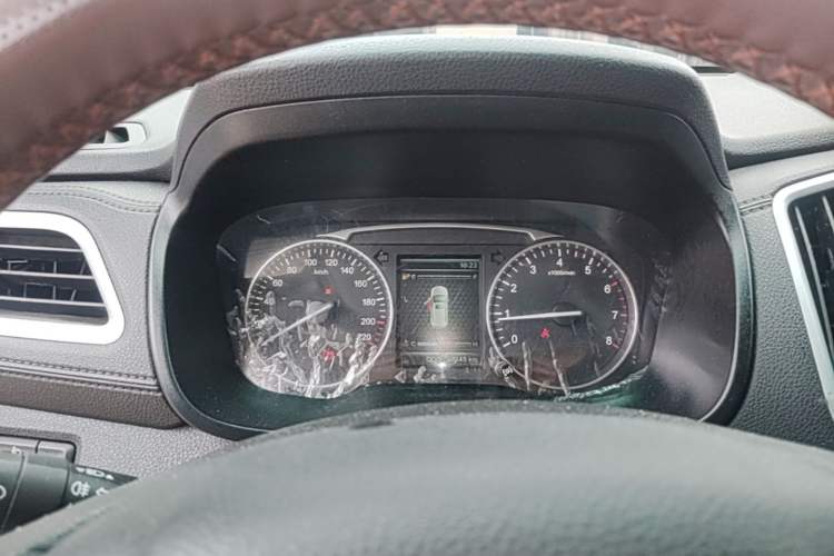 Used SWM X7 2016 1.5T Manual Luxury Edition 7 Seats Instrument Cluster