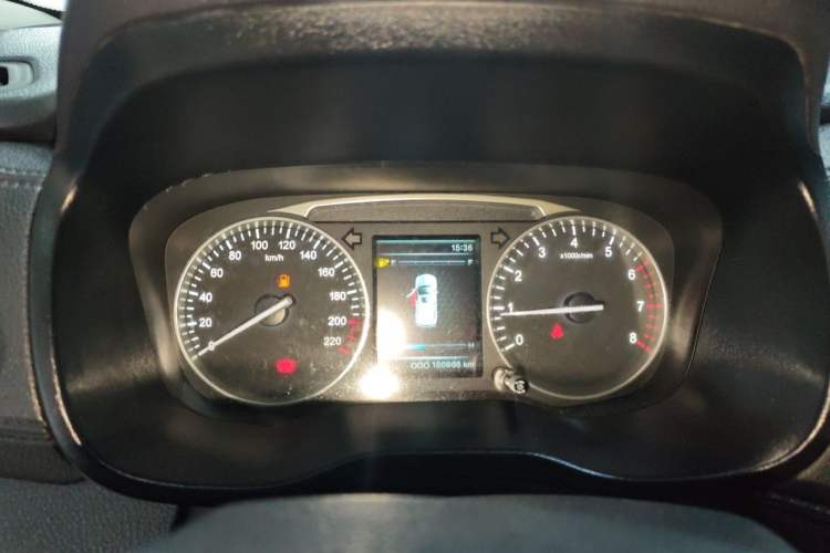 Used SWM X7 2016 1.5T Manual Luxury Edition 7 Seats Instrument Cluster