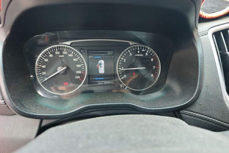 Used SWM X7 2016 1.8L Manual Luxury Edition 7 Seats Instrument Cluster