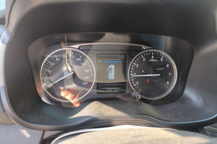 Used SWM X7 2016 1.5T Manual Luxury Edition 7 Seats Instrument Cluster