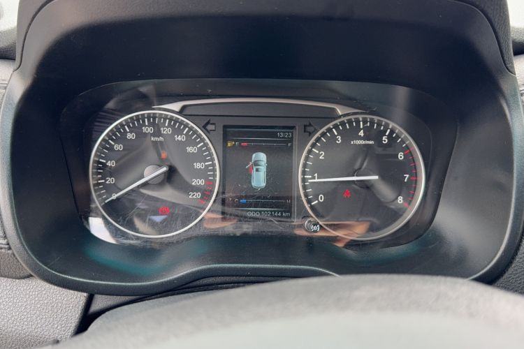 Used SWM X7 2016 1.5T Manual Luxury Edition 7 Seats Instrument Cluster