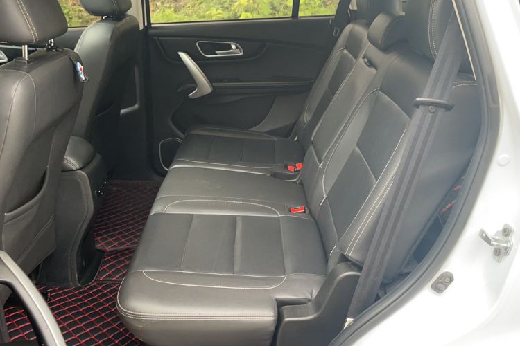 Used SWM X7 2016 1.5T Manual Luxury Edition 7 Seats Interior 1