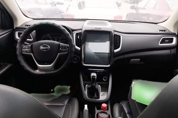 Used SWM X7 2016 1.5T Manual Luxury Edition 7 Seats Interior 2