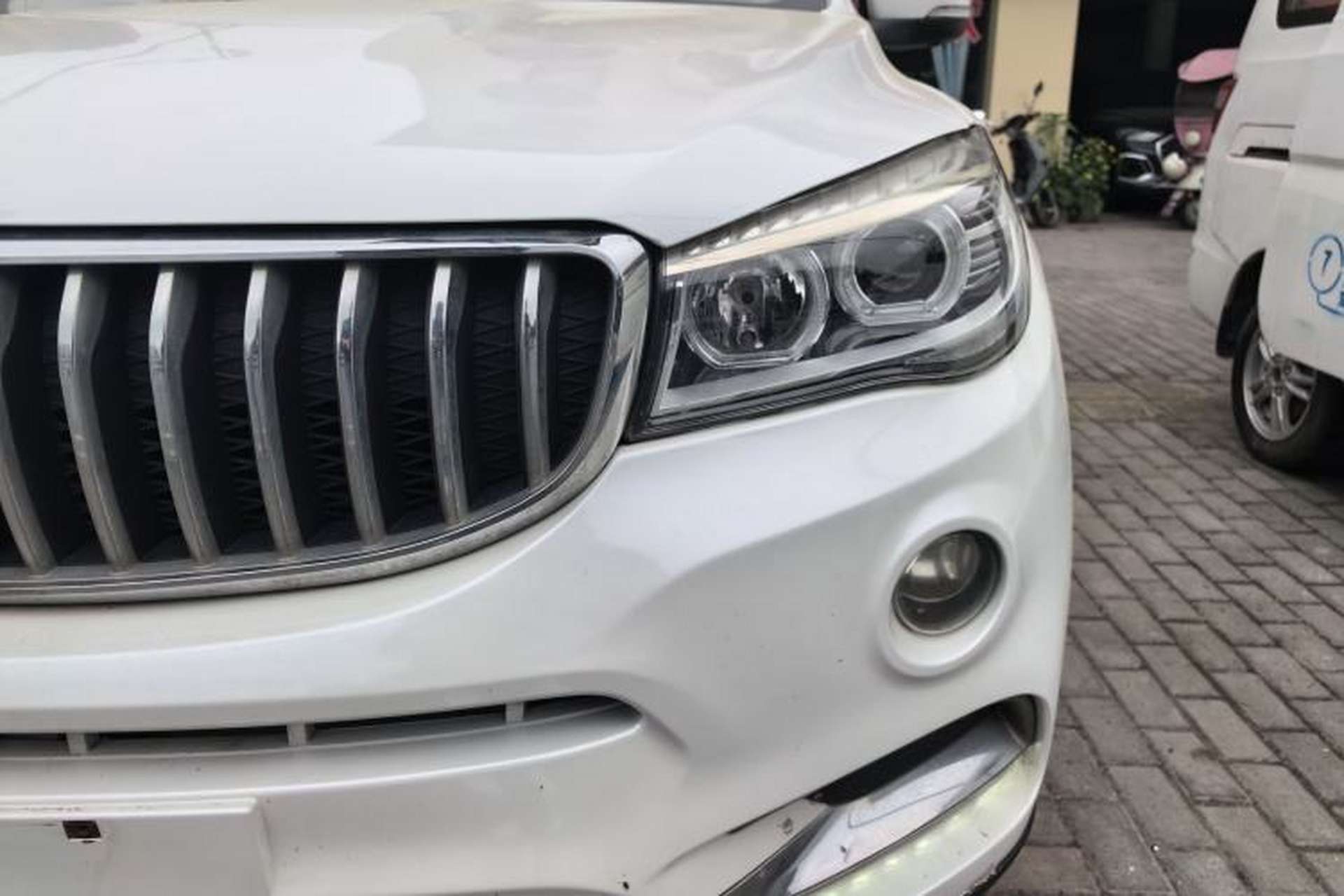 Used SWM X7 2016 1.8L Manual Luxury Edition 7 Seats Left Front Headlight