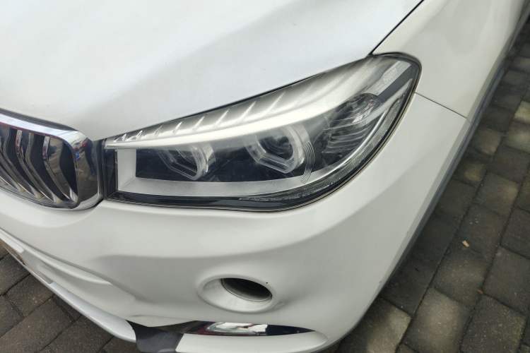 Used SWM X7 2016 1.5T Manual Luxury Edition 7 Seats Left Front Headlight