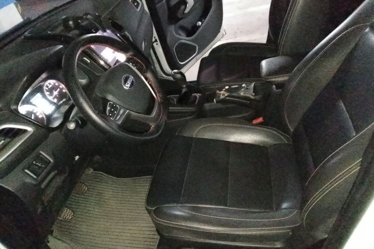Used SWM X7 2016 1.8L Manual Luxury Edition 7 Seats Left Front Seat
