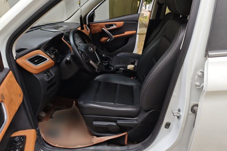Used SWM X7 2016 1.5T Manual Luxury Edition 7 Seats Left Front Seat
