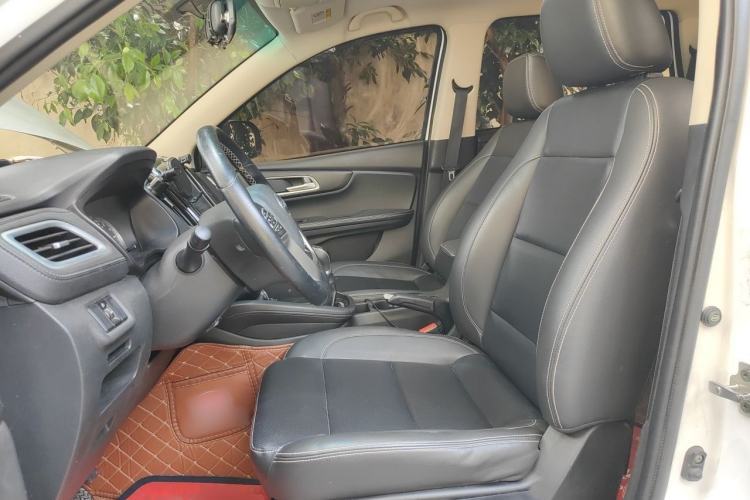 Used SWM X7 2016 1.8L Manual Luxury Edition 7 Seats Left Front Seat