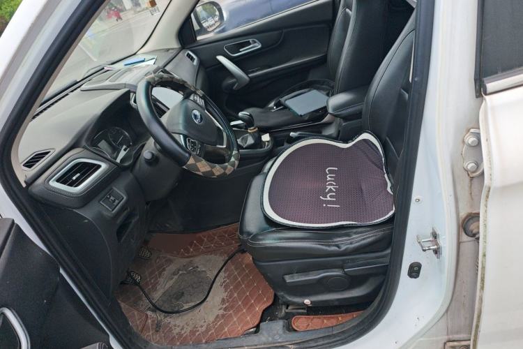 Used SWM X7 2016 1.8L Manual Luxury Edition 7 Seats Left Front Seat