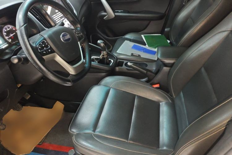 Used SWM X7 2016 1.5T Manual Luxury Edition 7 Seats Left Front Seat