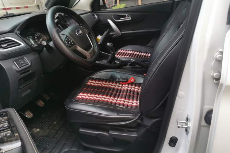Used SWM X7 2016 1.8L Manual Luxury Edition 7 Seats Left Front Seat