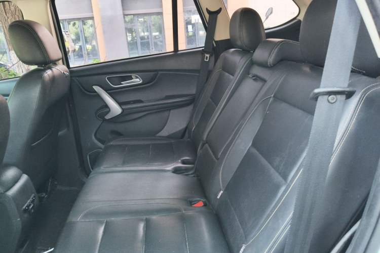 Used SWM X7 2016 1.5T Manual Luxury Edition 7 Seats Left Rear Seat